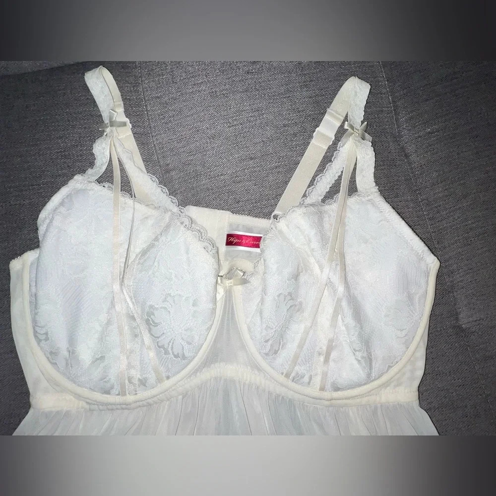 ☘️ NWOT City Chic Hips & Curves Eve Strappy Babydoll- Ivory Size 22 - Picture 3 of 7
